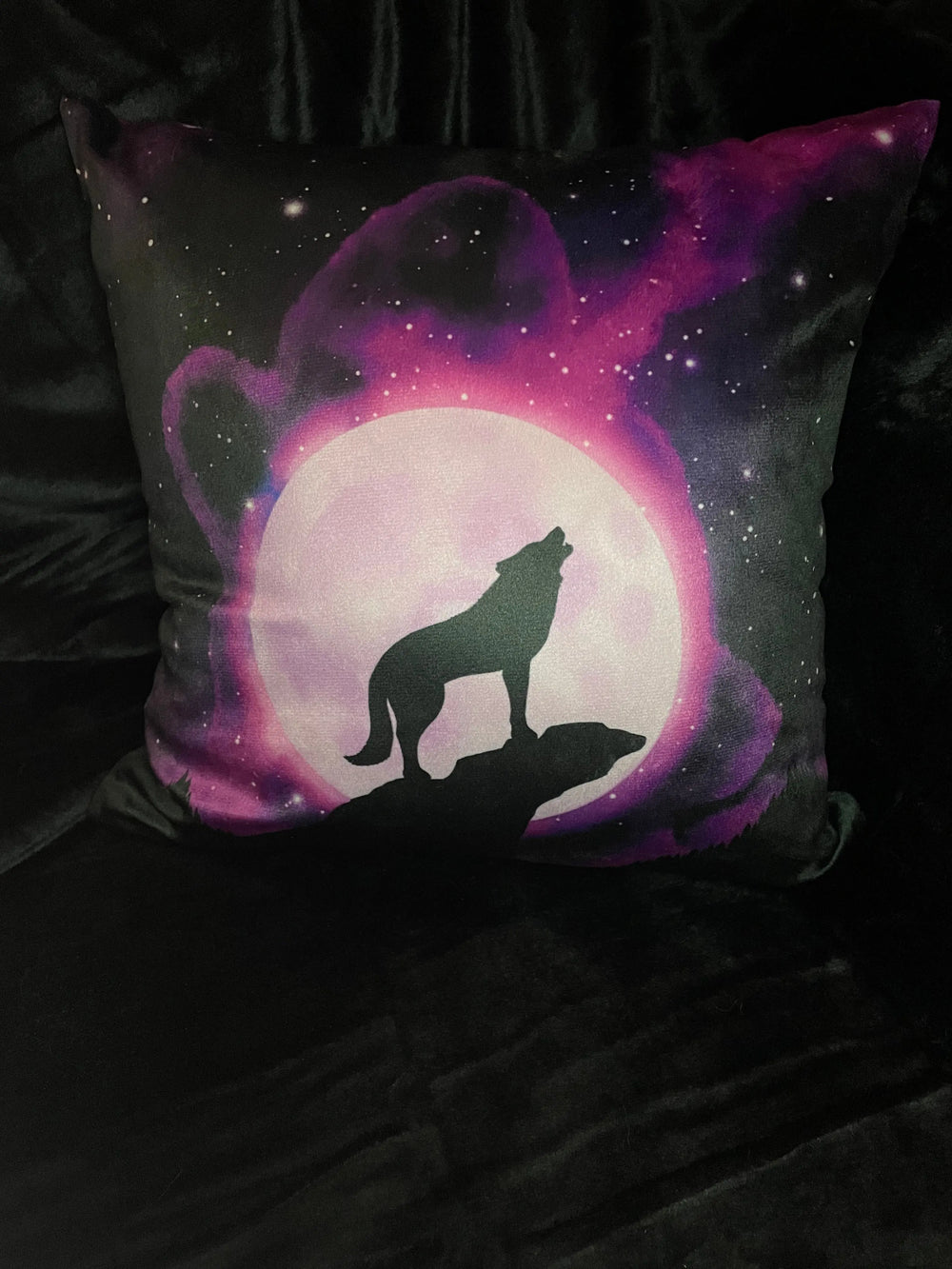 Home-Decor Shadowolf Art